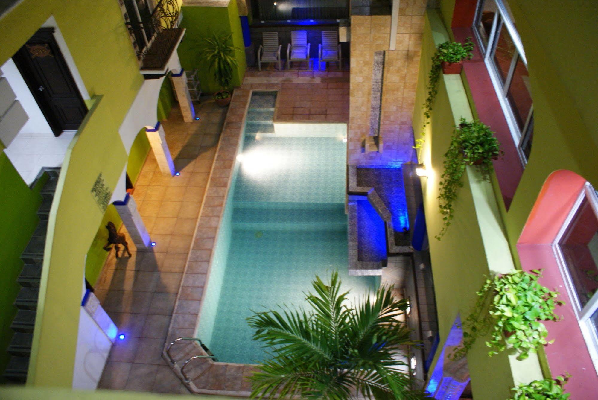 Suites Flamboyanes Мерида Экстерьер фото