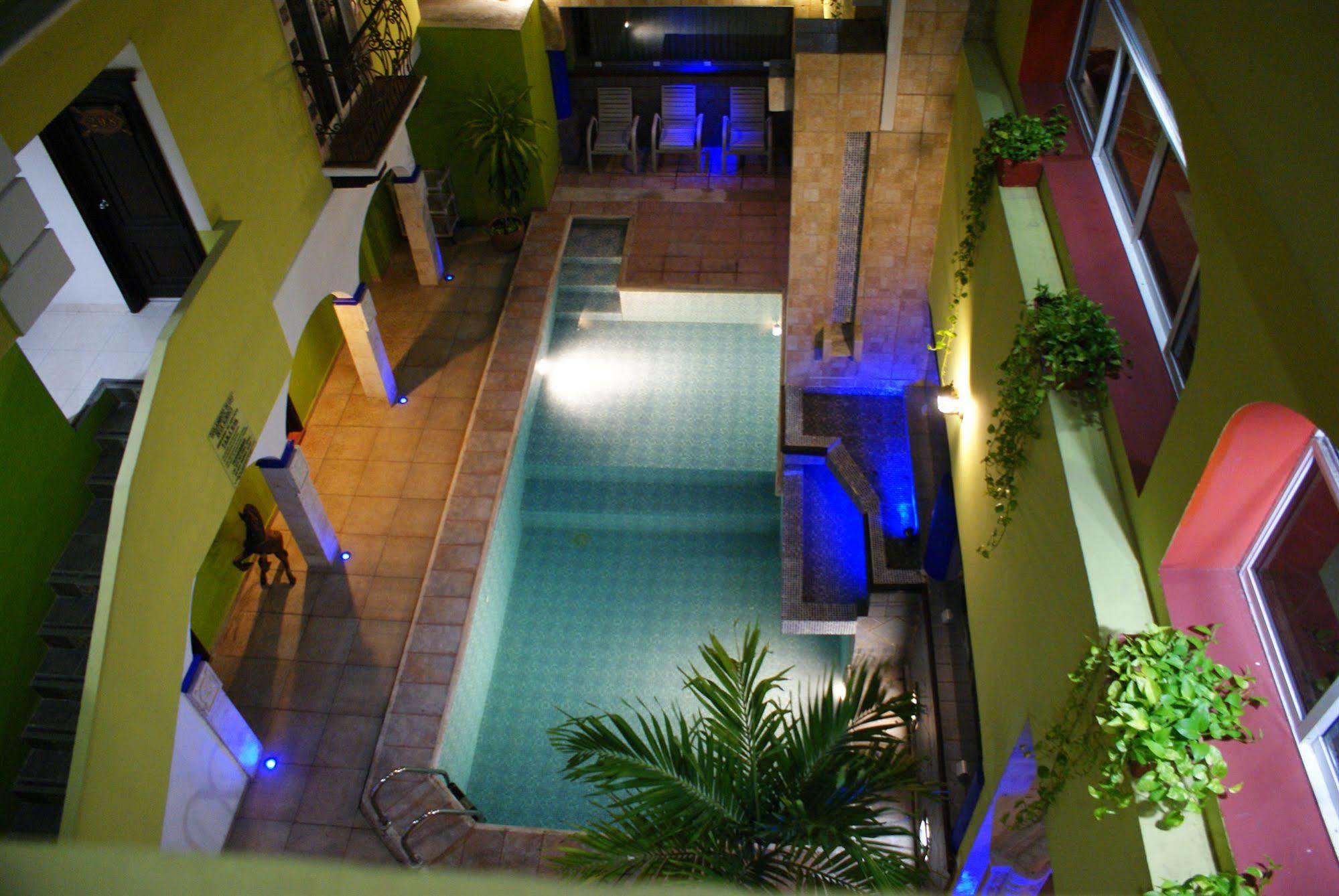 Suites Flamboyanes Мерида Экстерьер фото